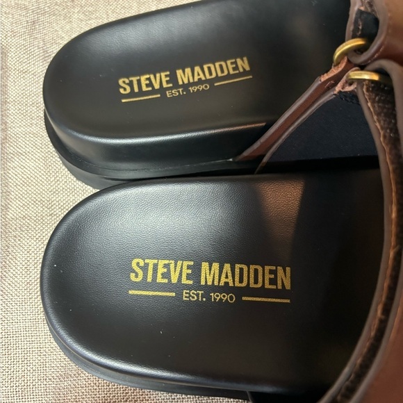 Sandals_&_Flip_Flops